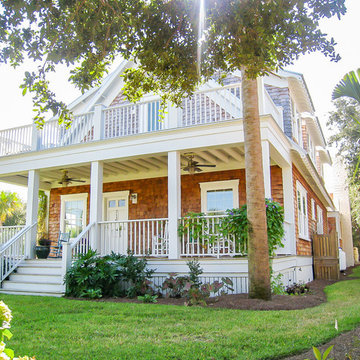 Restored Historic Beach Cottage on Isle of Palms - Bea's Nest
