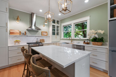 Kitchen - craftsman kitchen idea in Portland