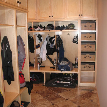laundry / cubbies