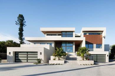 Trendy exterior home photo in Tampa