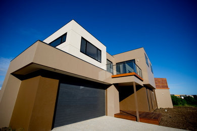 Inspiration for a contemporary home design in Geelong.