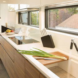 LEICHT CABINETS - Kitchen Cabinetry