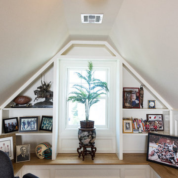 Built In Shelves