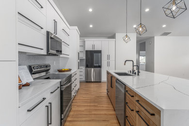 Example of a kitchen design in Seattle