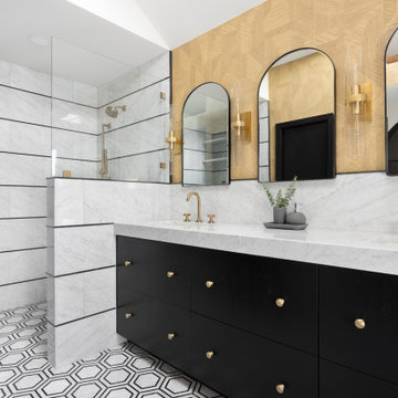 Geometric Bathroom Escape