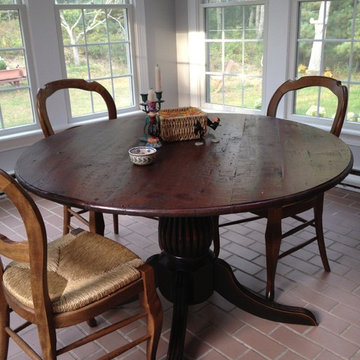 Very rustic Round Breakfast Table
