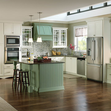 Two tone kitchens