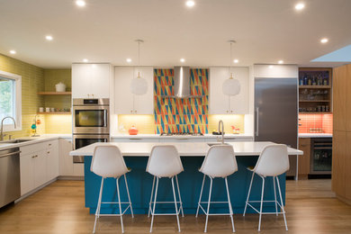 Kitchen - 1960s kitchen idea in San Francisco