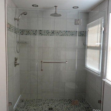 Custom Glass Panel Door Panel Shower Units