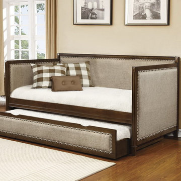 Traditional Upholstered Daybed