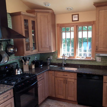 Maple Kitchen Cabinets