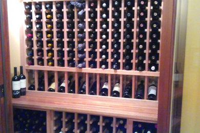 This is an example of a wine cellar in Tampa.
