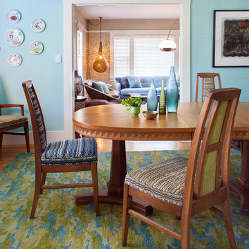 Vintage Bungalow: Mid-century dining by Kimball Starr Interior Design