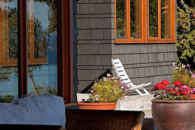 Example of an arts and crafts home design design in Seattle