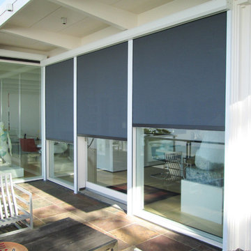 Sun Screens - Solar Powered
