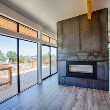 Rustic Manor Circle