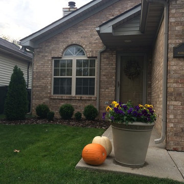 Marblehead Drive - After with Seasonal color