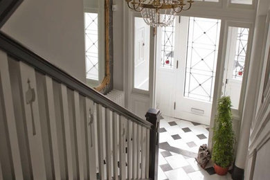 Staircase - transitional staircase idea in Montreal