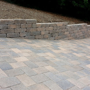 Interlocking Paver Driveway with Stackable Wall