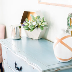 Newton Farms - Decorative Accents