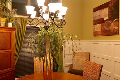 Example of a minimalist dining room design in Birmingham