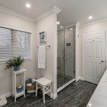 Country club Ensuite bathroom