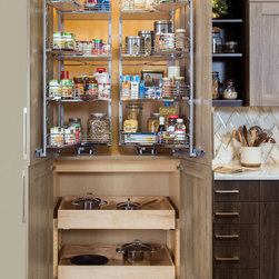 Wellborn Cabinet's Aspire Program - Regal Door Collection, Brilliant Door Collec - Kitchen Cabinetry