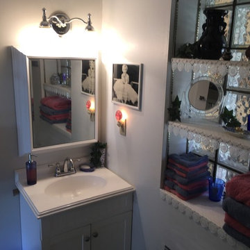 Cozy Bath remodel (Before)