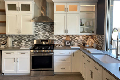 Kitchen - kitchen idea in Seattle