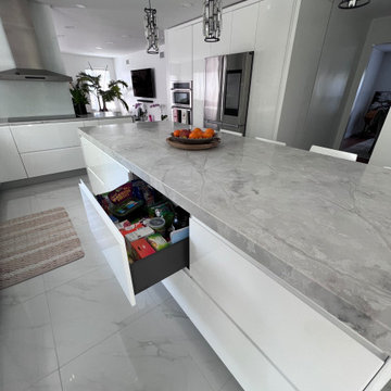 Mahwah, NJ Custom Made Ultra Modern Kitchen Project