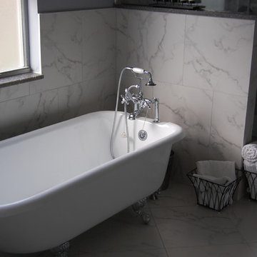 Aucello bathroom