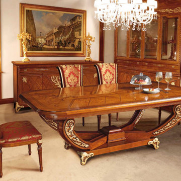 Traditional Dining Rooms