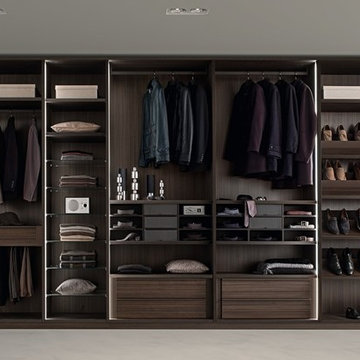 Tecnopolis Free Walk-in Closet Arrangement #4, Presotto Italy