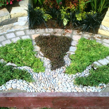 slate and pebble mosaic