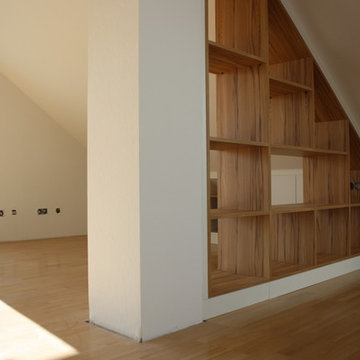 Dachschräge Schrank