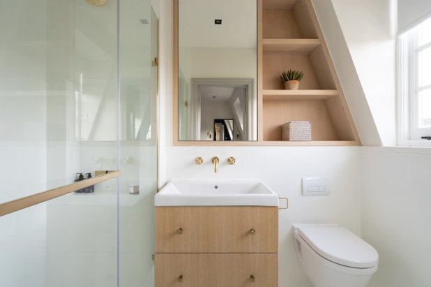 Scandinavian Bathroom by Domus Nova