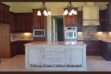 Inspiration for a large timeless kitchen remodel in New Orleans