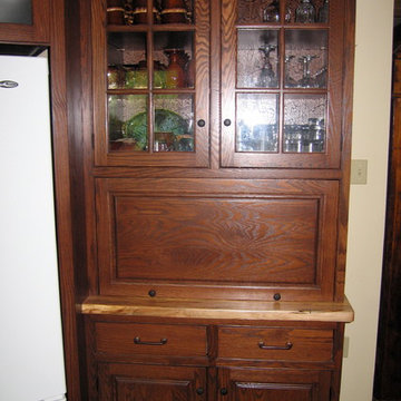 Oak and painted kitchen