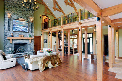 Arts and crafts living room photo in Boston