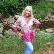 Foto von Cheri Halverson Short