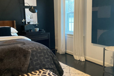 Bedroom - modern bedroom idea in Houston