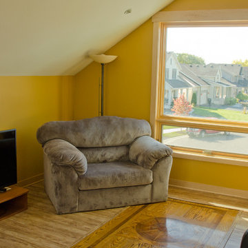 Beautiful, Private In-Law Apartment with Vaulted Ceilings Over Garage