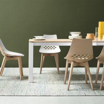 Jam W Chairs - Bleached Beech Frame and White/Glossy Nougat Seat Finish