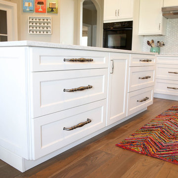 Traditional White Kitchen with Honeycomb Backsplash
