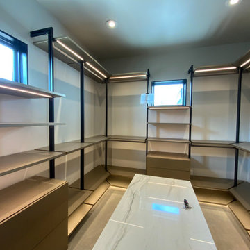 New Braunfels, Texas Walk in Closet Project