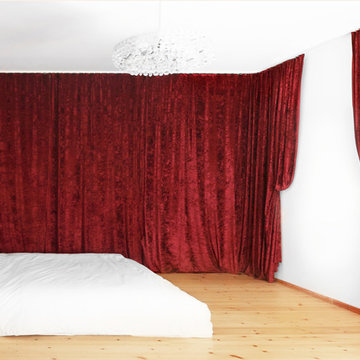 Sleeping on Stage - modern bedroom in Berlin