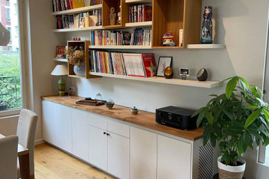 Exemple d'un salon tendance de taille moyenne.