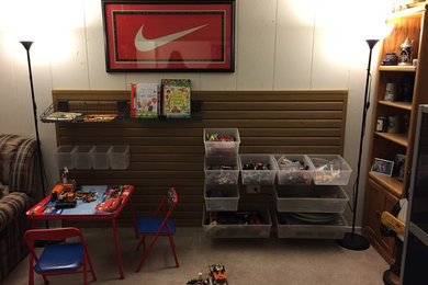 Example of a trendy playroom design in Chicago