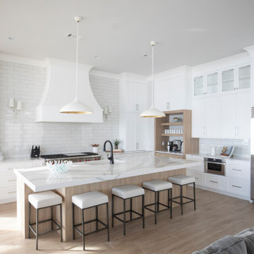 Milano + Classico - Designer White + Olmo Miele - Kitchen