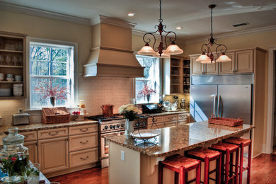 Elegant kitchen photo in Jacksonville